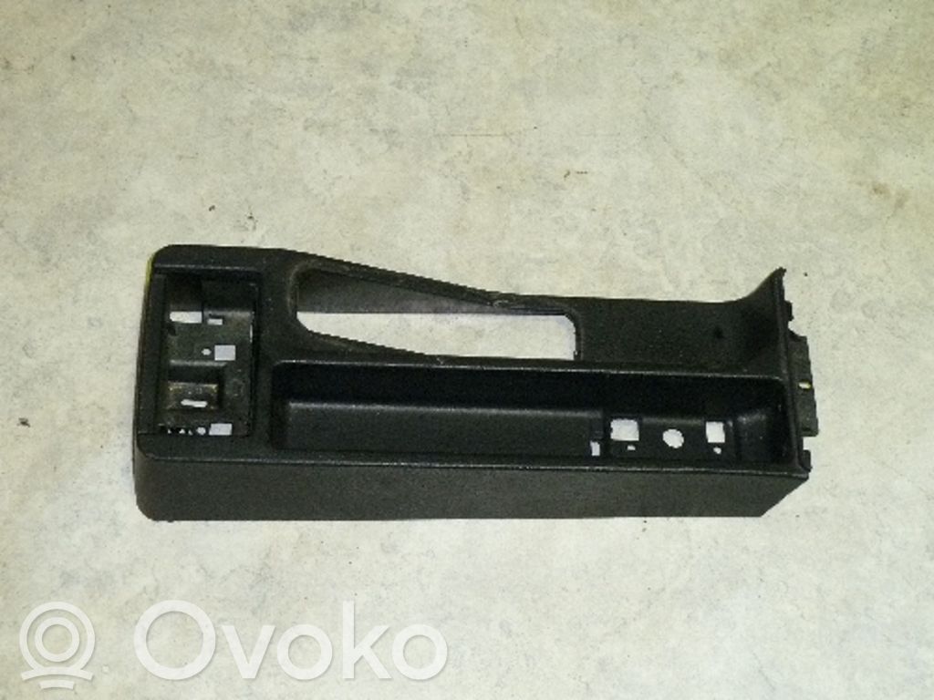 BMW 3 E36 Centrinė konsolė 