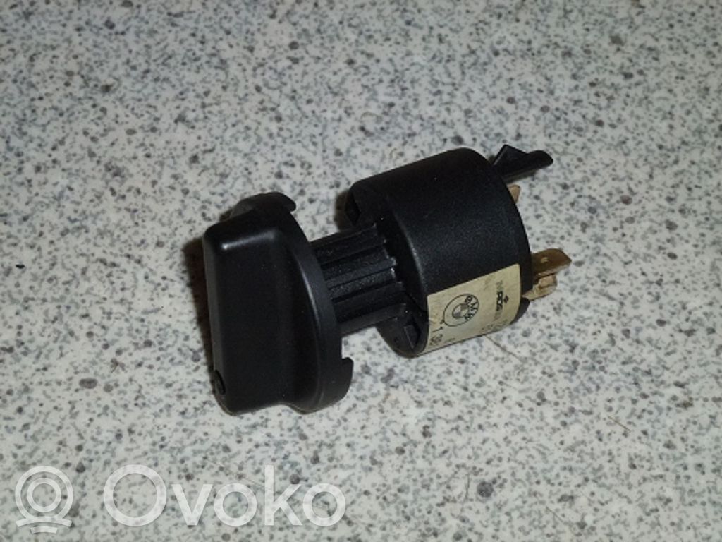 BMW Z1 Air conditioning (A/C) switch 