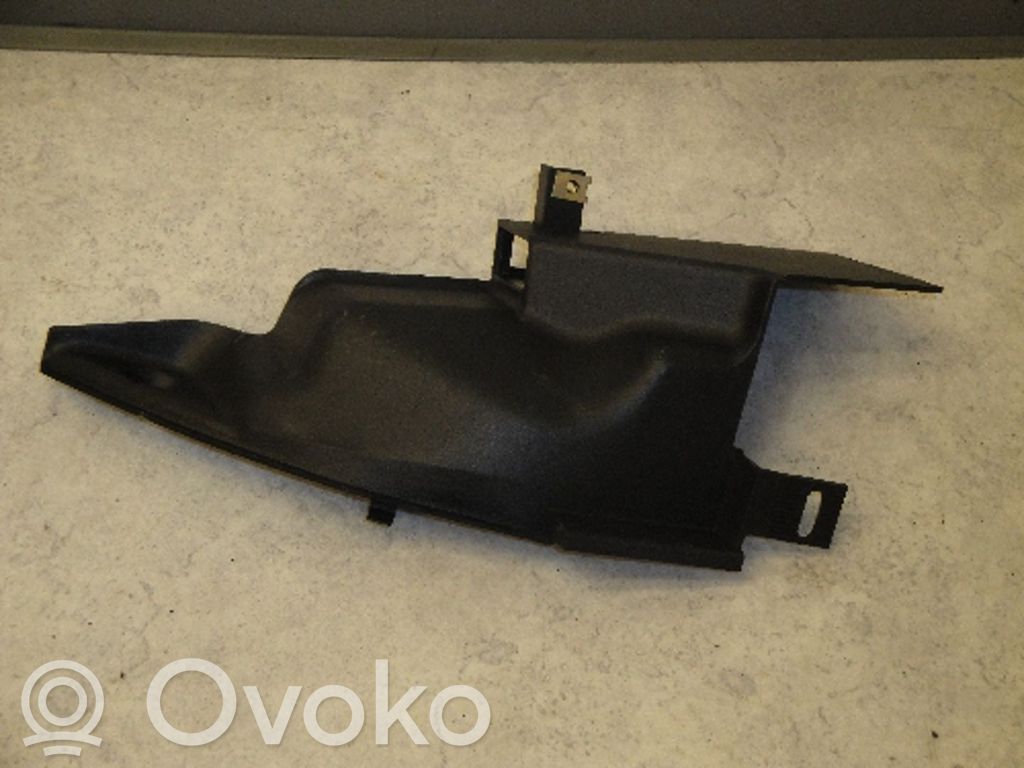 BMW 7 E38 Panelės apdaila 