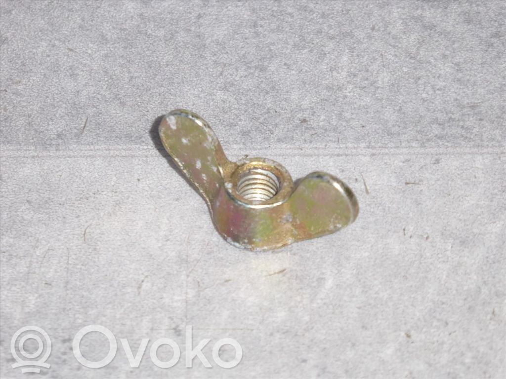 Mutterit/pultit   71151179257,71151179257