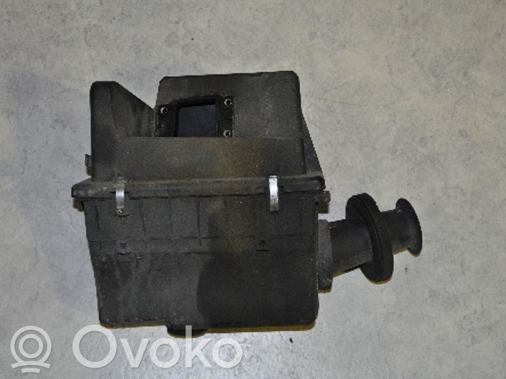 BMW 5 E34 Intake resonator 