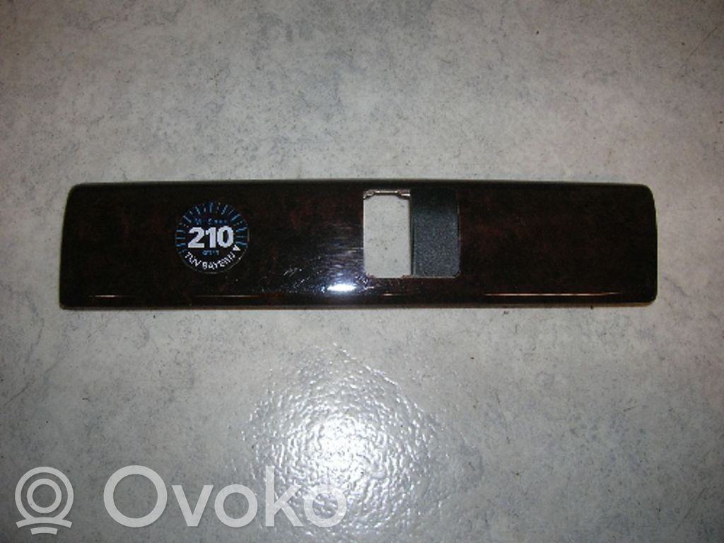 BMW 7 E38 Moldura del extremo lateral de panel 