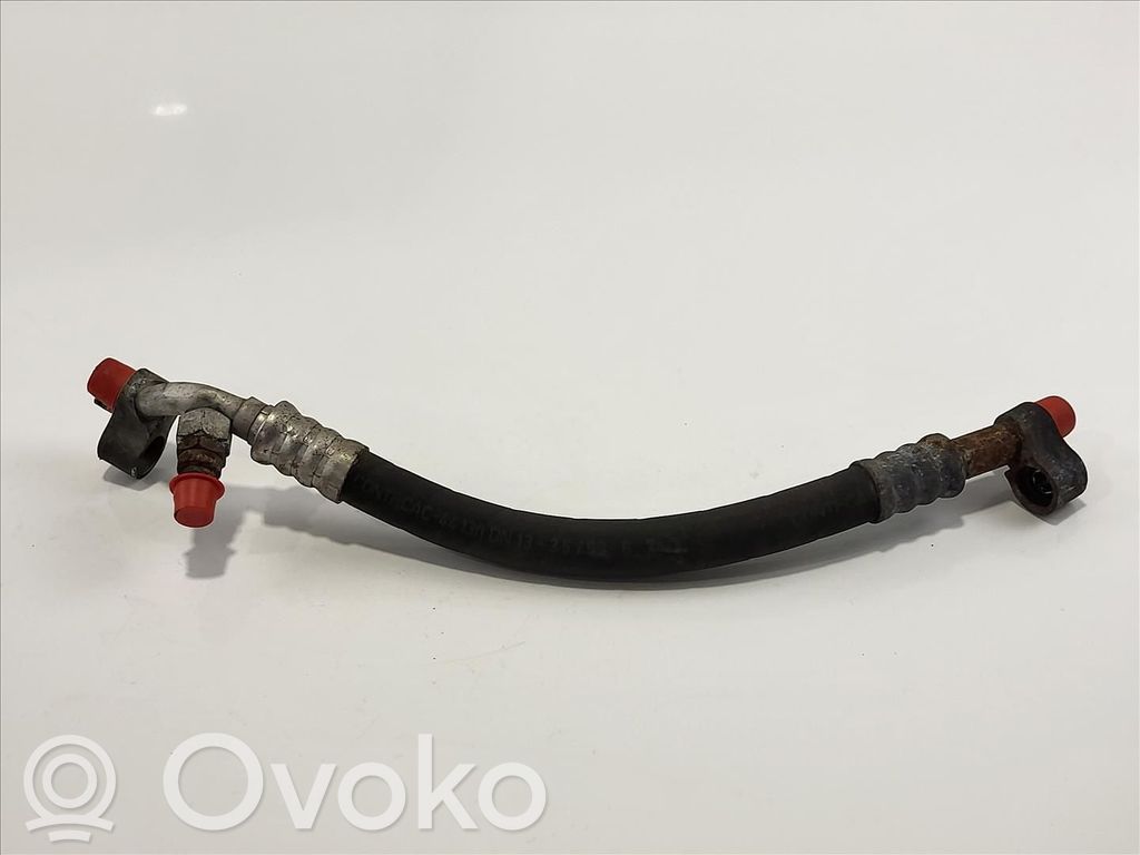 BMW 3 E46 Ilmastointilaitteen putki (A/C) 