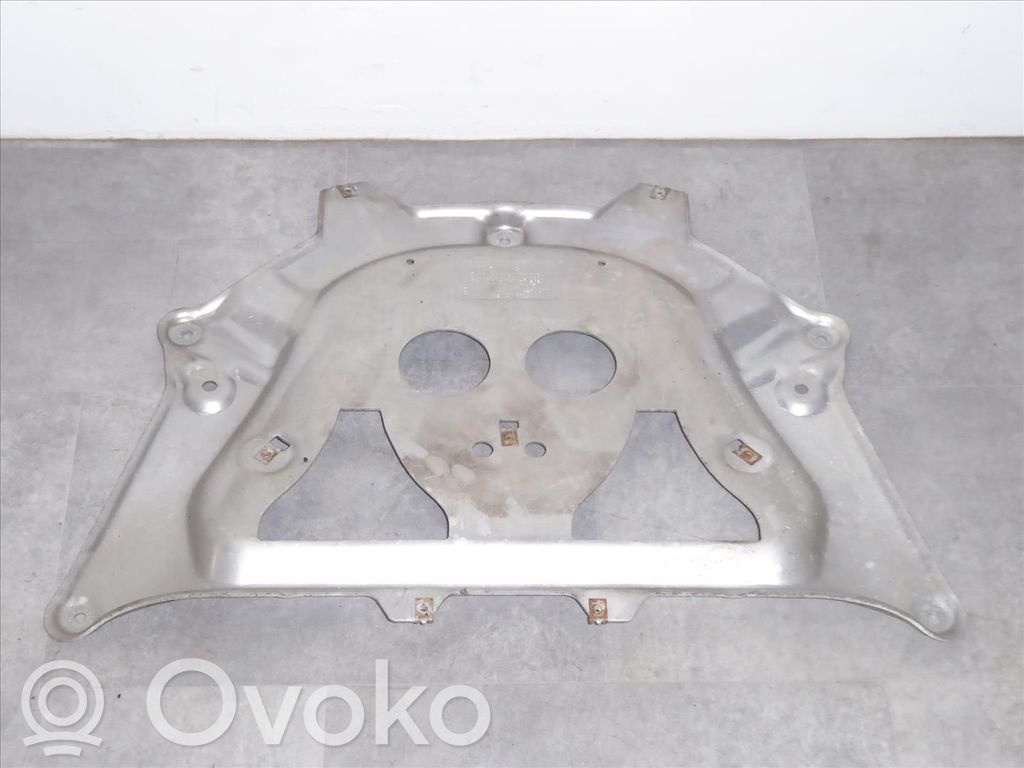 BMW 5 E60 E61 Kita dugno detalė 