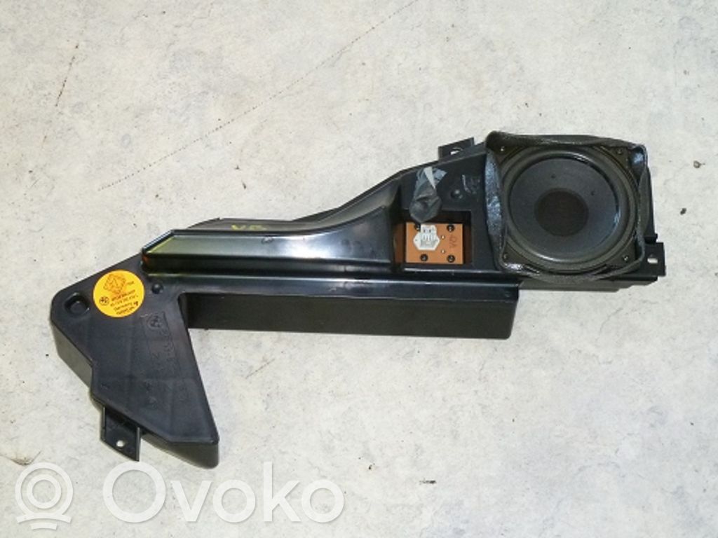 BMW 7 E38 Altavoz de la puerta trasera 