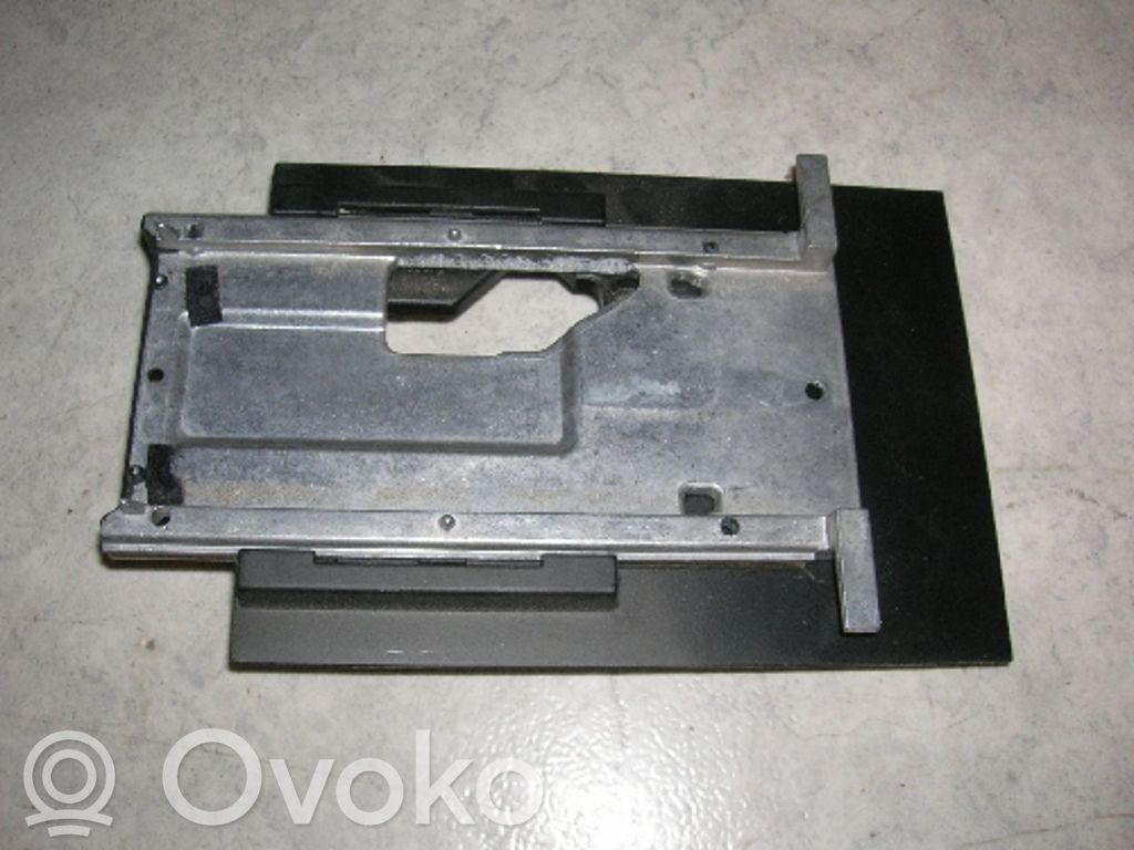 Armrest   51168213874,51168213874