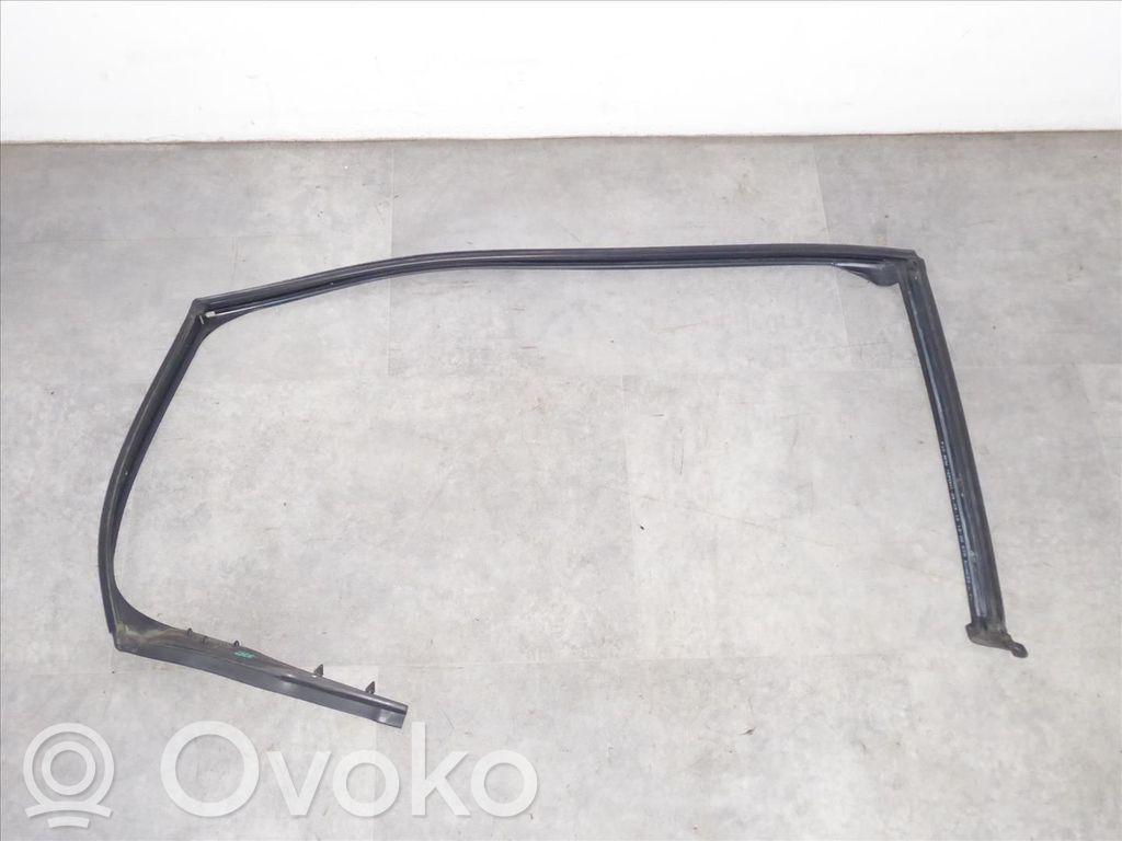 BMW 5 F10 F11 Gumowa uszczelka drzwi tylnych 