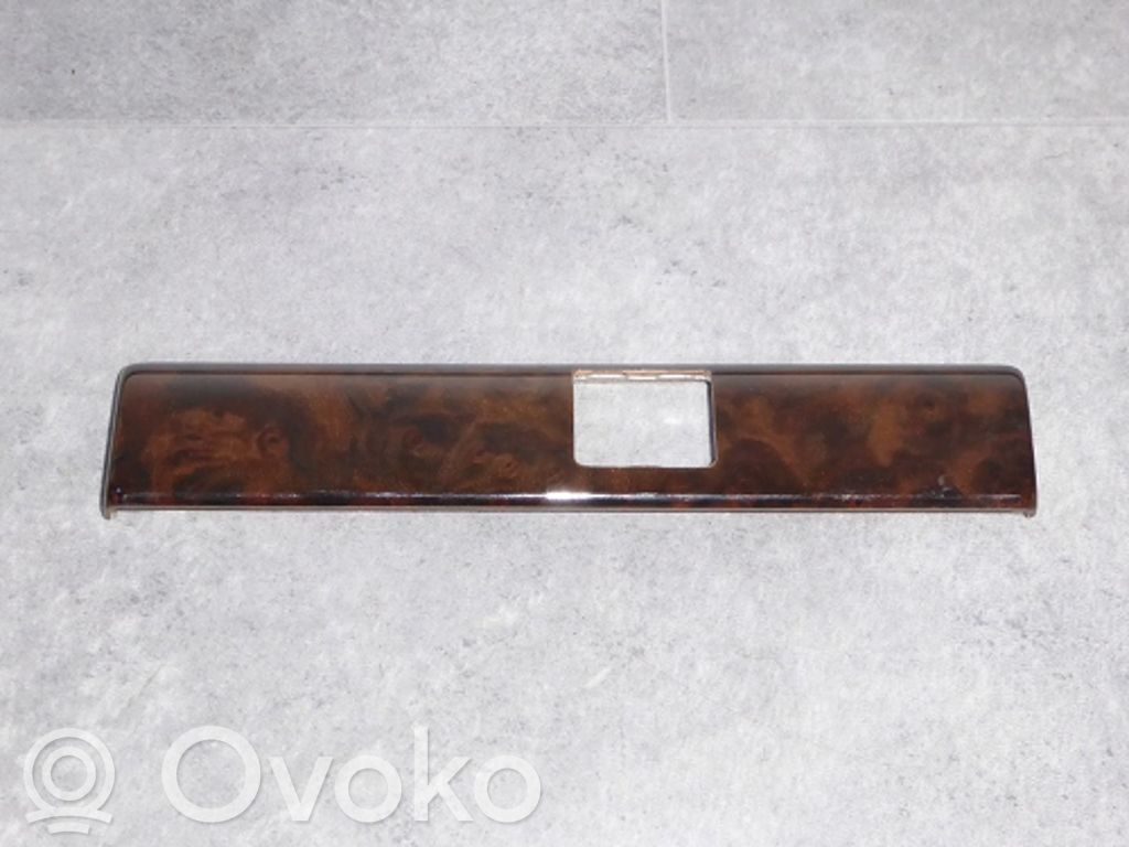 BMW 7 E38 Moldura del extremo lateral de panel 