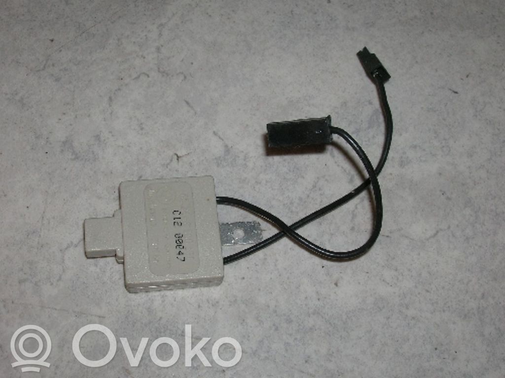 BMW 5 E34 Antenos stiprintuvas 