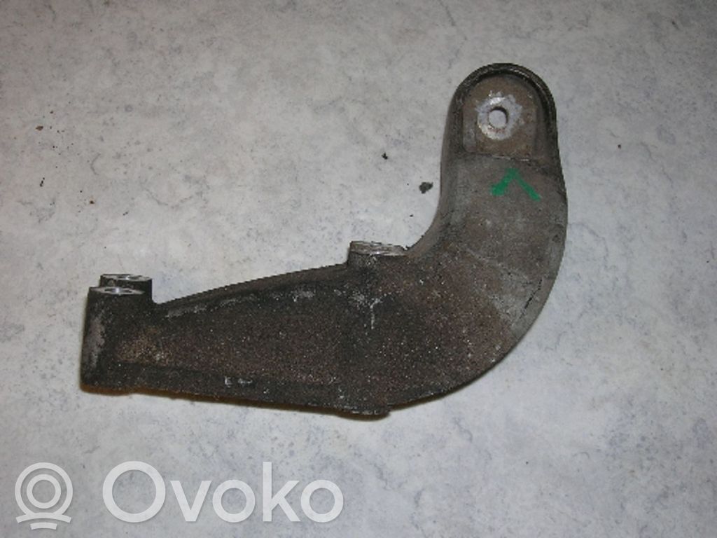 Engine mounting bracket   11811701019,11811701019