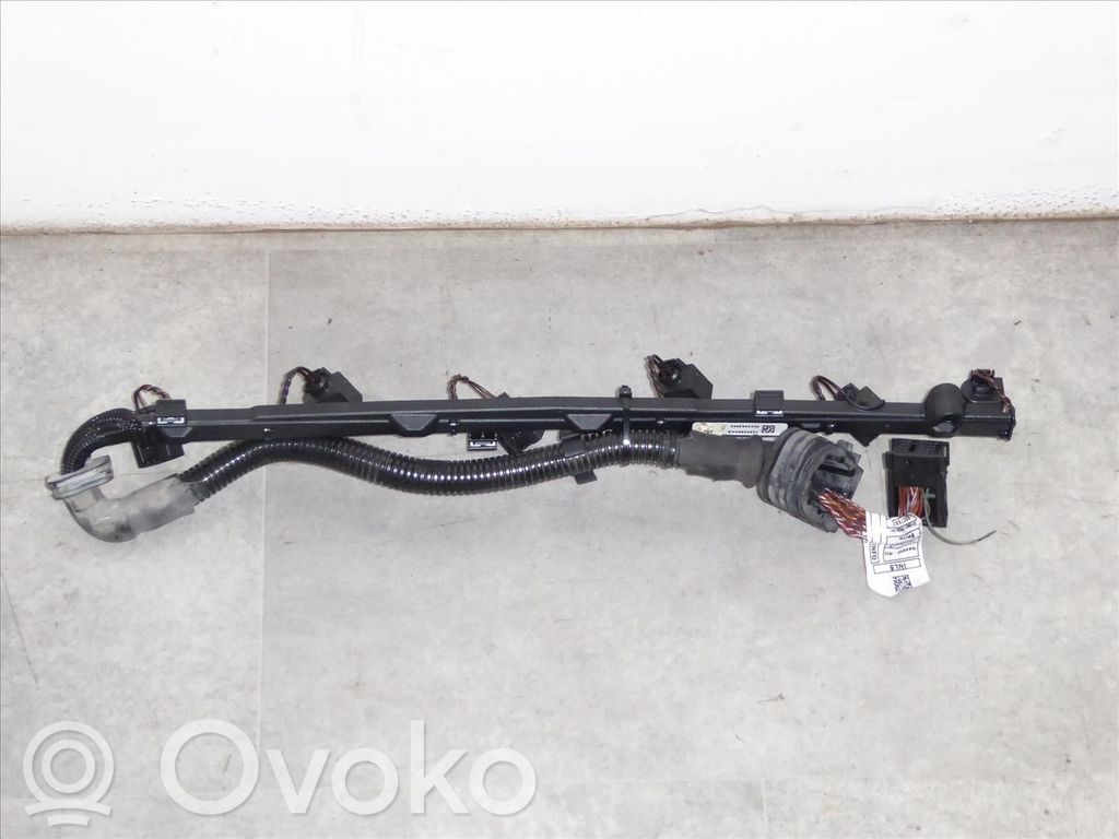BMW 5 F10 F11 Wiązka przewodów silnika 
