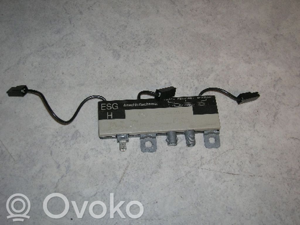 BMW 5 E34 Antenos stiprintuvas 