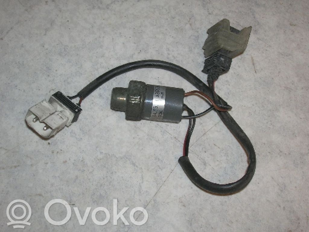 BMW 5 E34 Ilmastointilaitteen kytkin (A/C) 