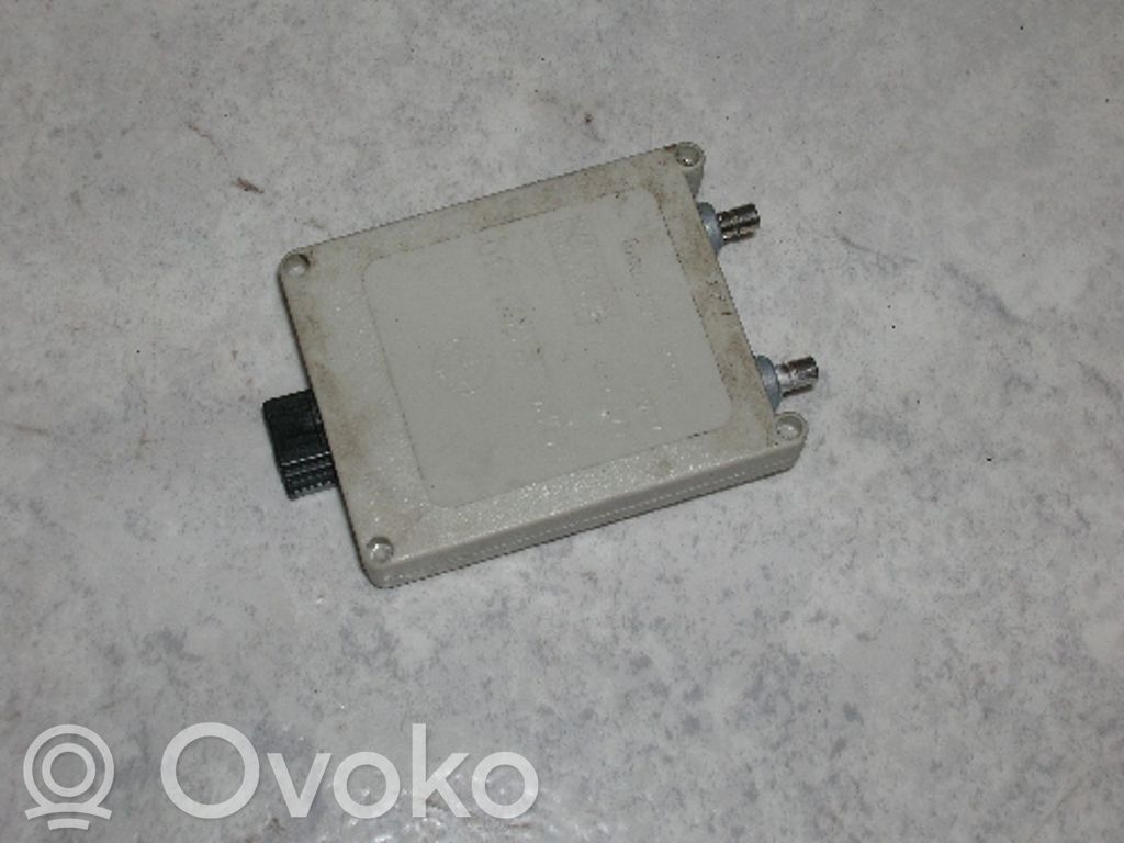 BMW 3 E46 Antenos stiprintuvas 