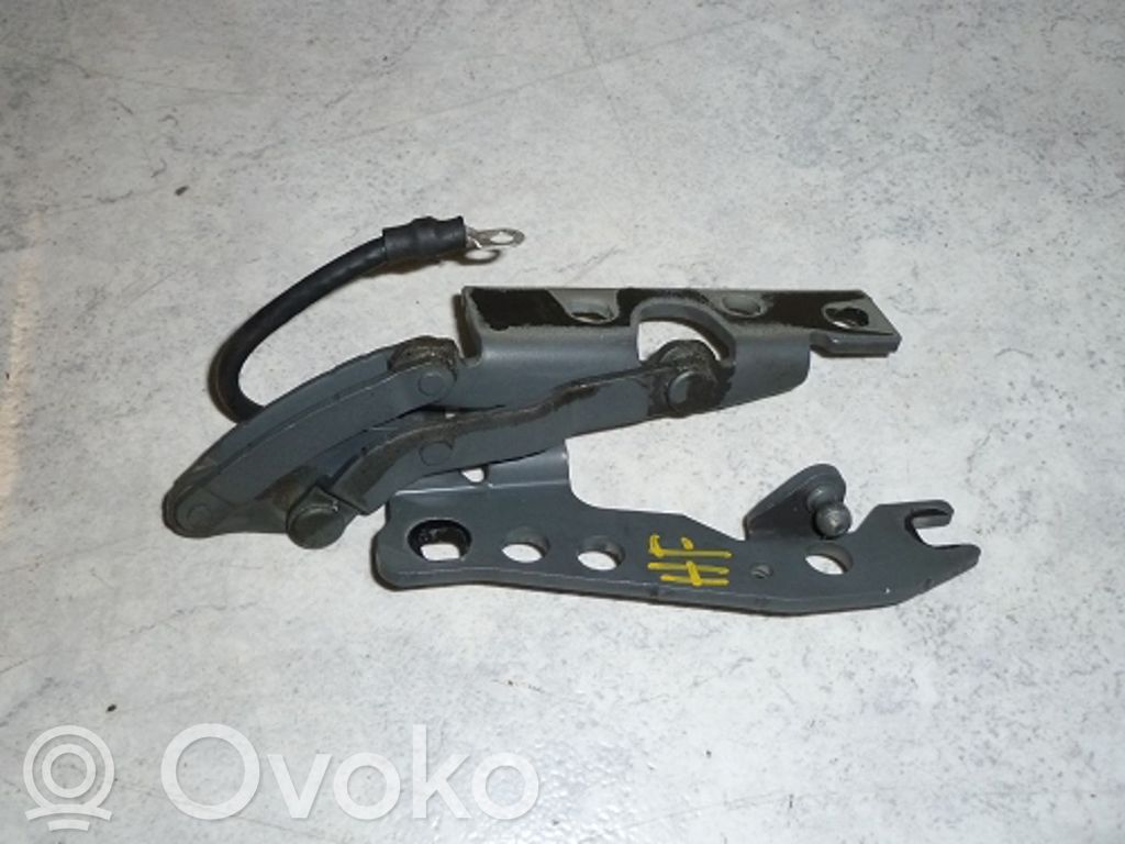 BMW 6 E63 E64 Dzinēja pārsega eņģe (-es) 