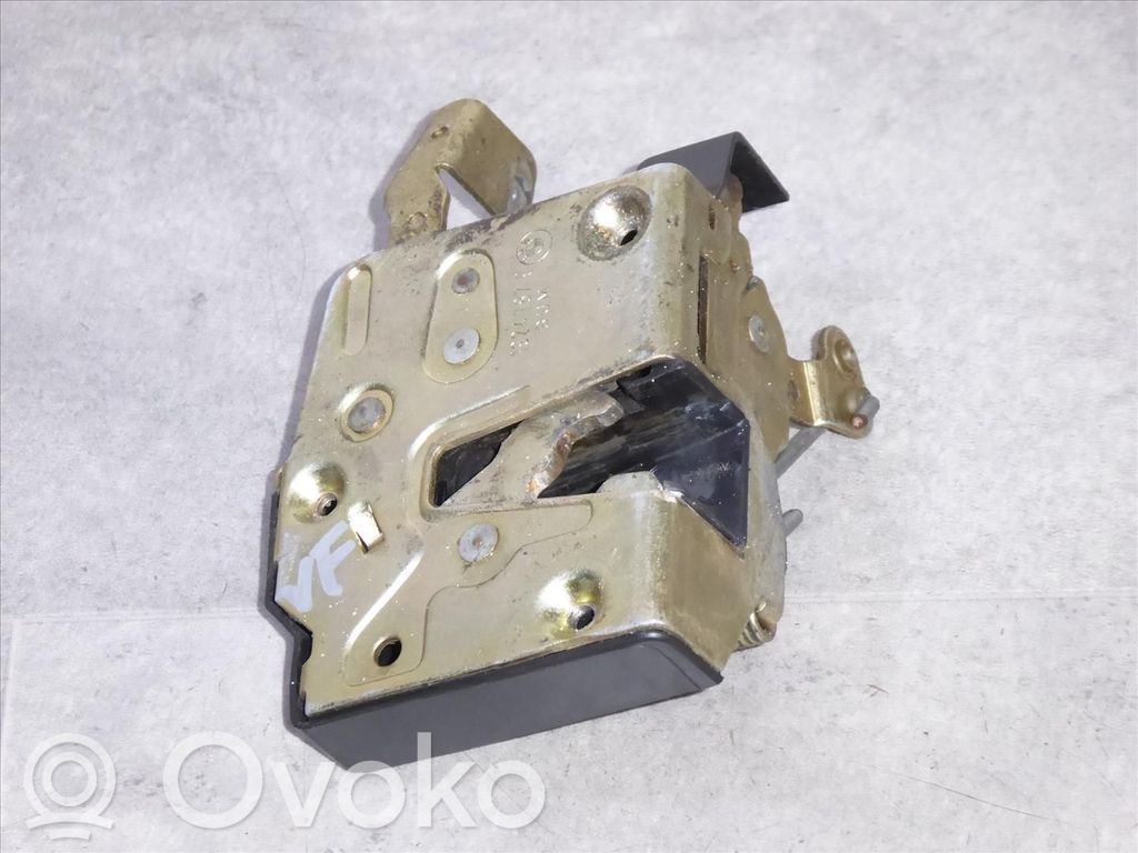 BMW 3 E30 Serrure de porte avant 