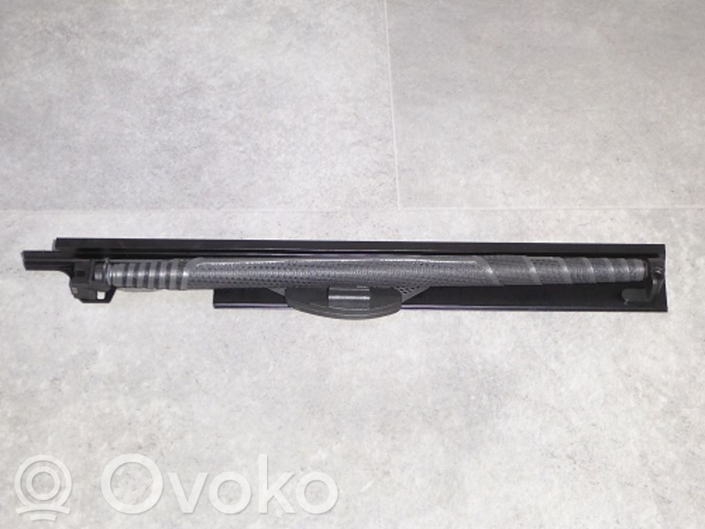 BMW 7 E65 E66 Aizmugurē logu aizkars 