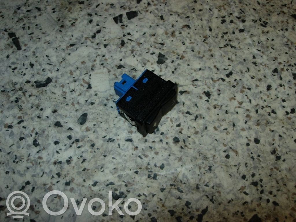 Electric window control switch   61318368932,61318368932