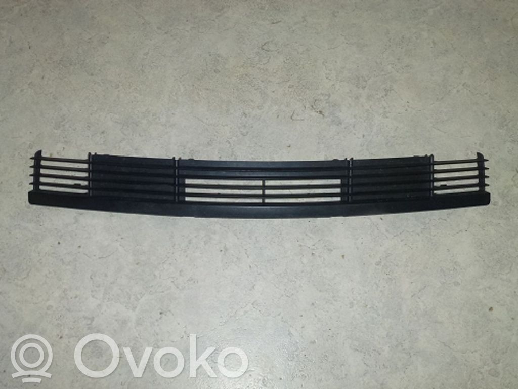 BMW 3 E36 Etusäleikkö 