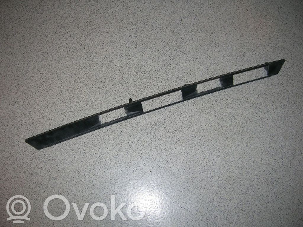 BMW 5 E34 Kita bagažinės apdailos detalė 