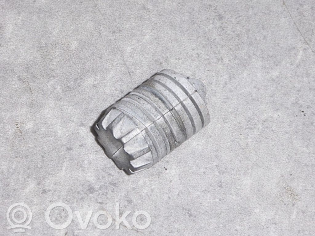 BMW 5 E39 Konepellin ääni- ja lämpöeriste 
