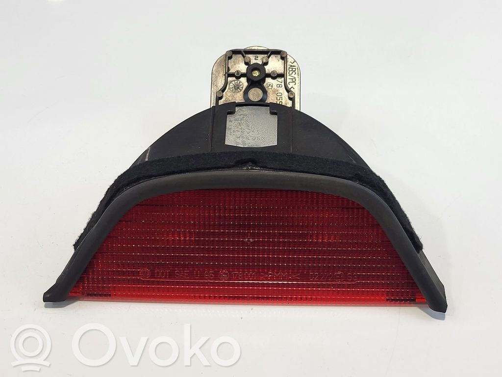 BMW 5 E39 Third/center stoplight 