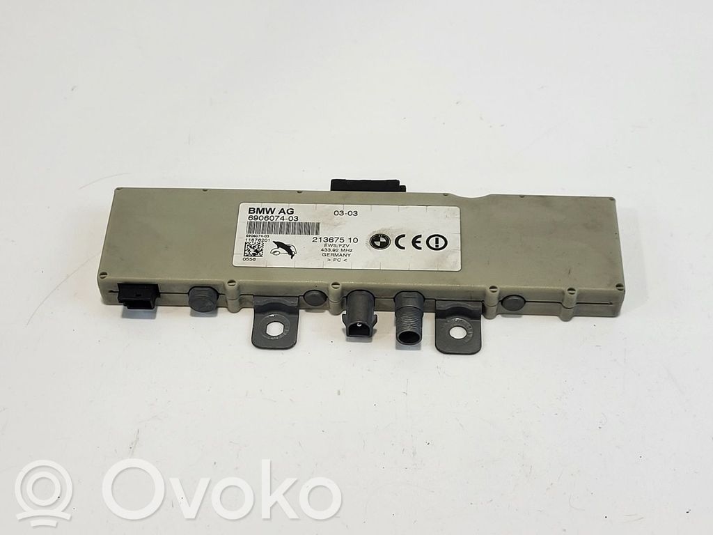 BMW 3 E46 Amplificator antenă aeriană 
