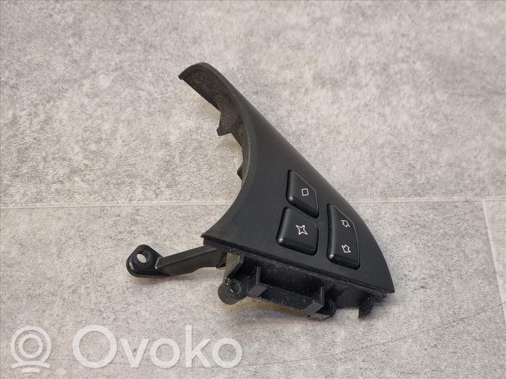 BMW 5 E60 E61 Steering wheel buttons/switches 