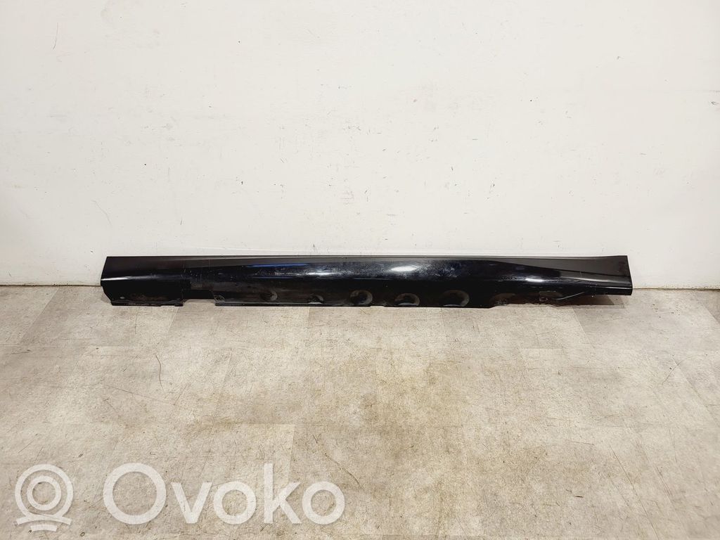 BMW 3 E46 Etupuskurin kulmaosan verhoilu 