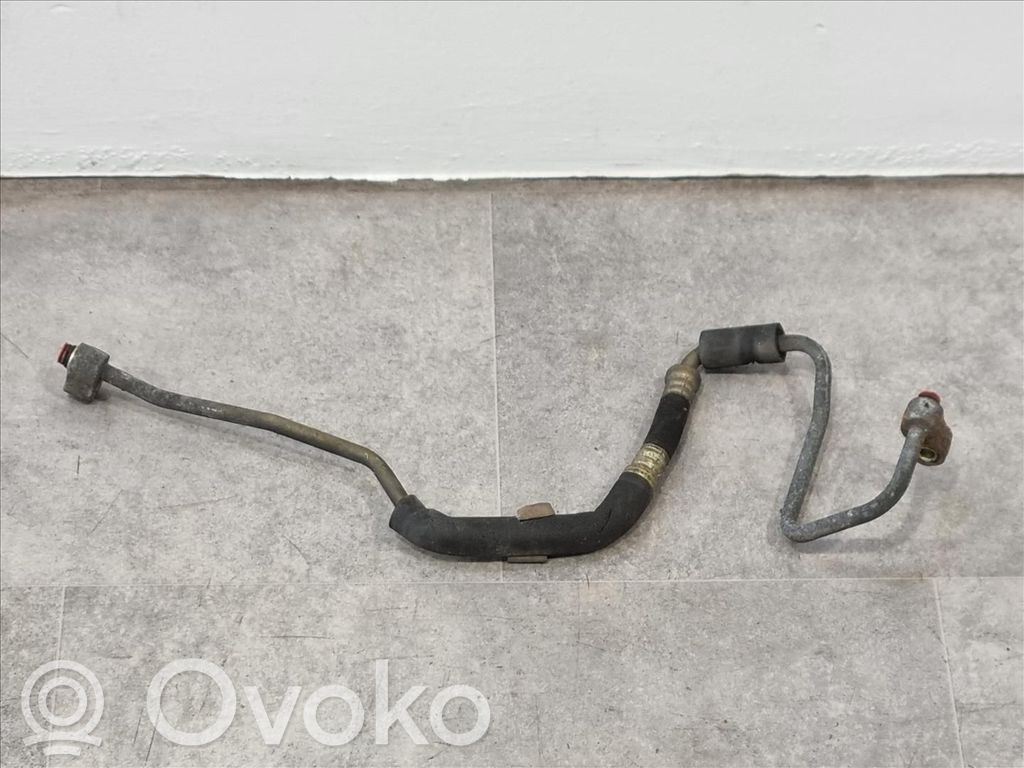 BMW 8 E31 Conductă/furtun aer condiționat (A/C) 