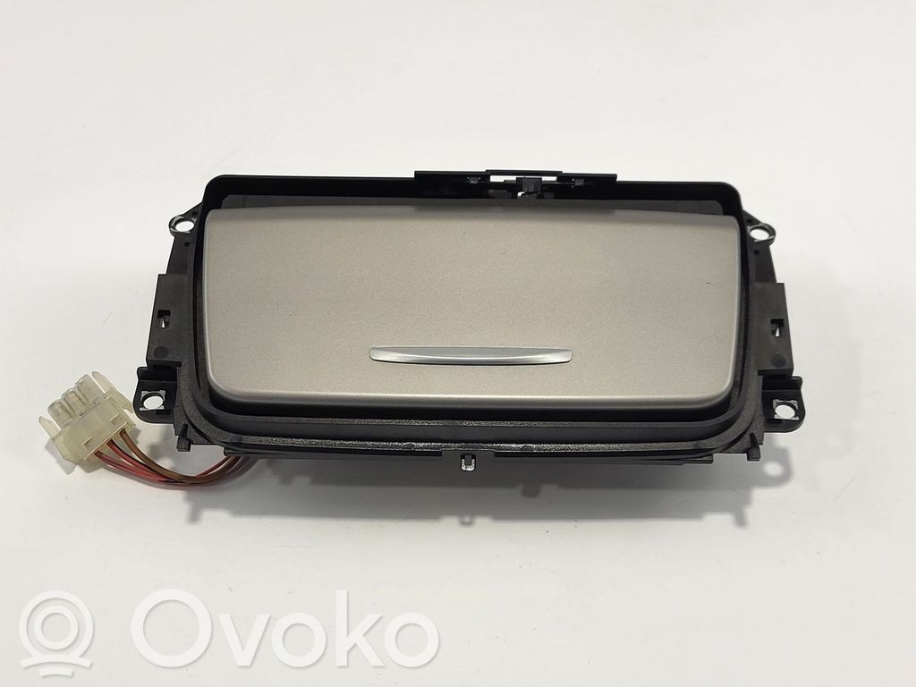 BMW 3 E90 E91 Ashtray (front) 