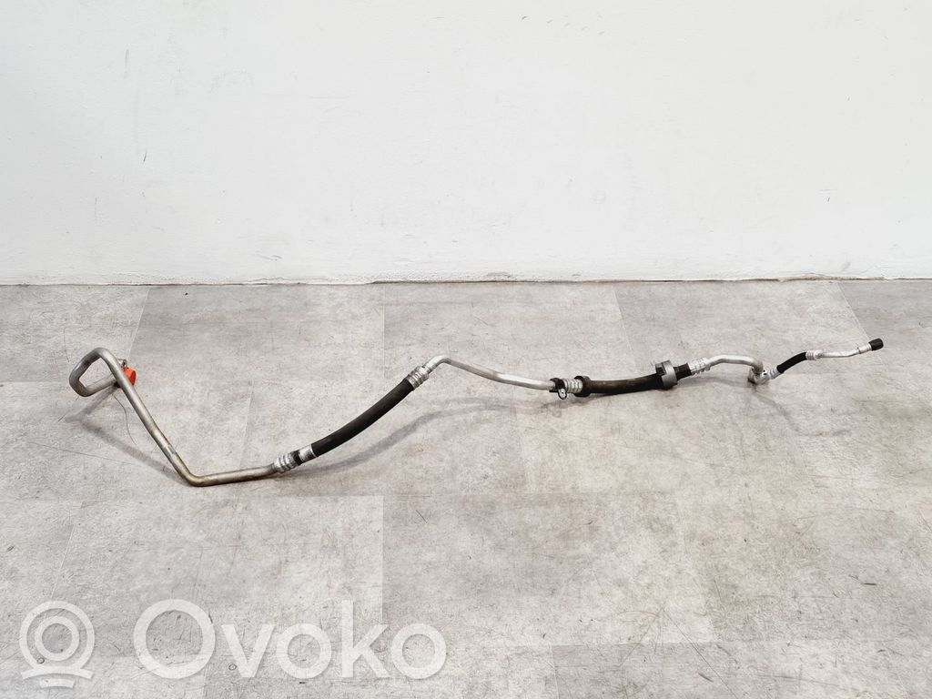 BMW 3 E90 E91 Ilmastointilaitteen putki (A/C) 