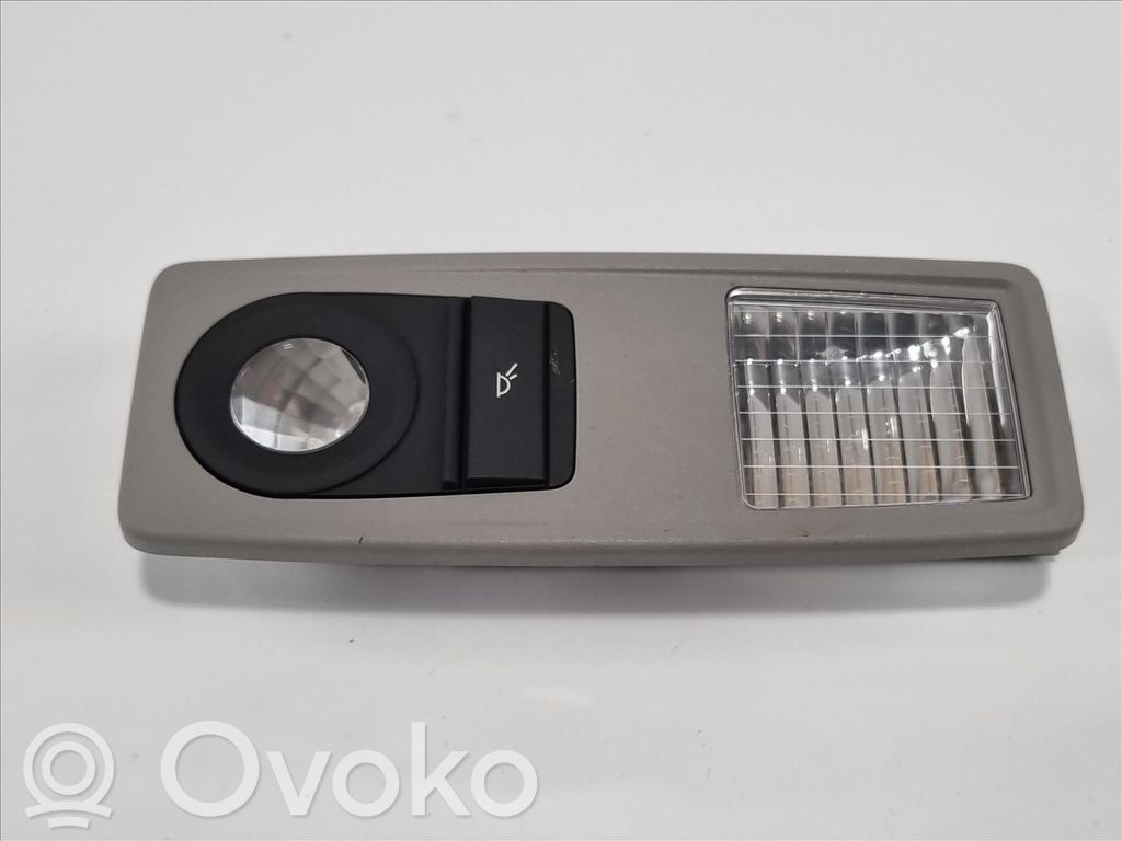 BMW 5 F10 F11 Lampka podsufitki tylna 