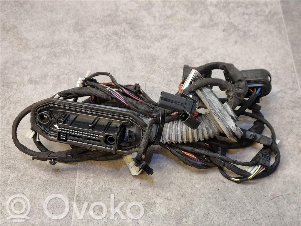BMW 5 F10 F11 Takaoven johtosarja