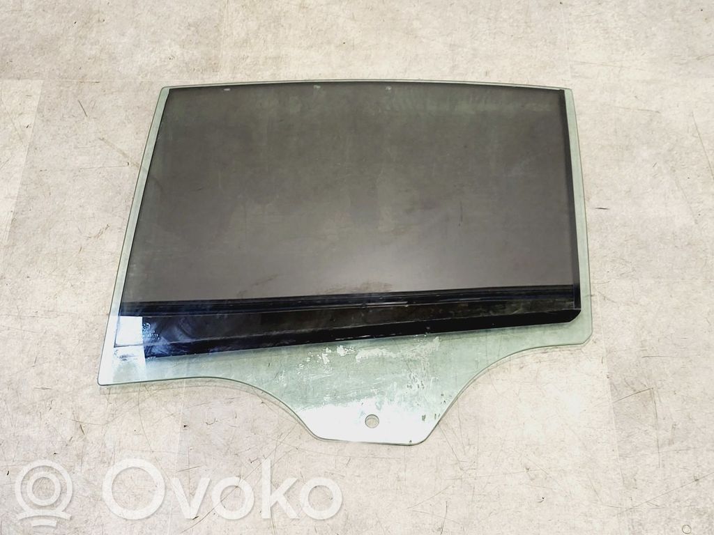 Vidrio lateral trasero   51358223809,51358223809
