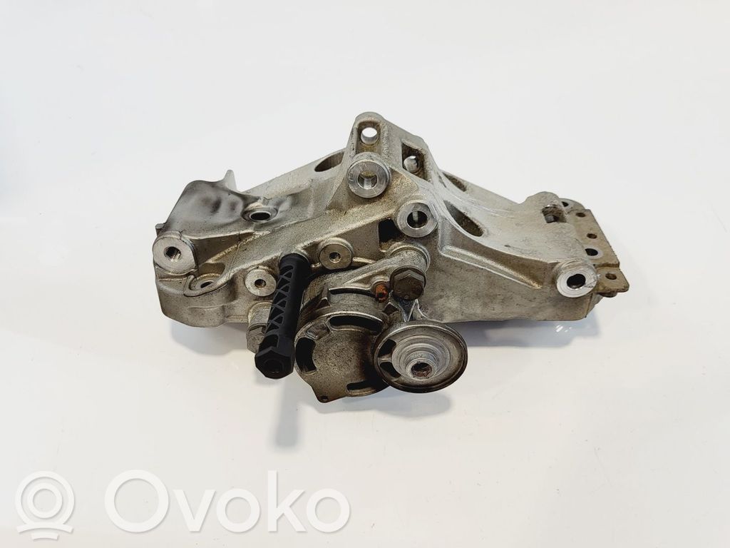 BMW 5 G30 G31 G38 Supporto di montaggio del motore 