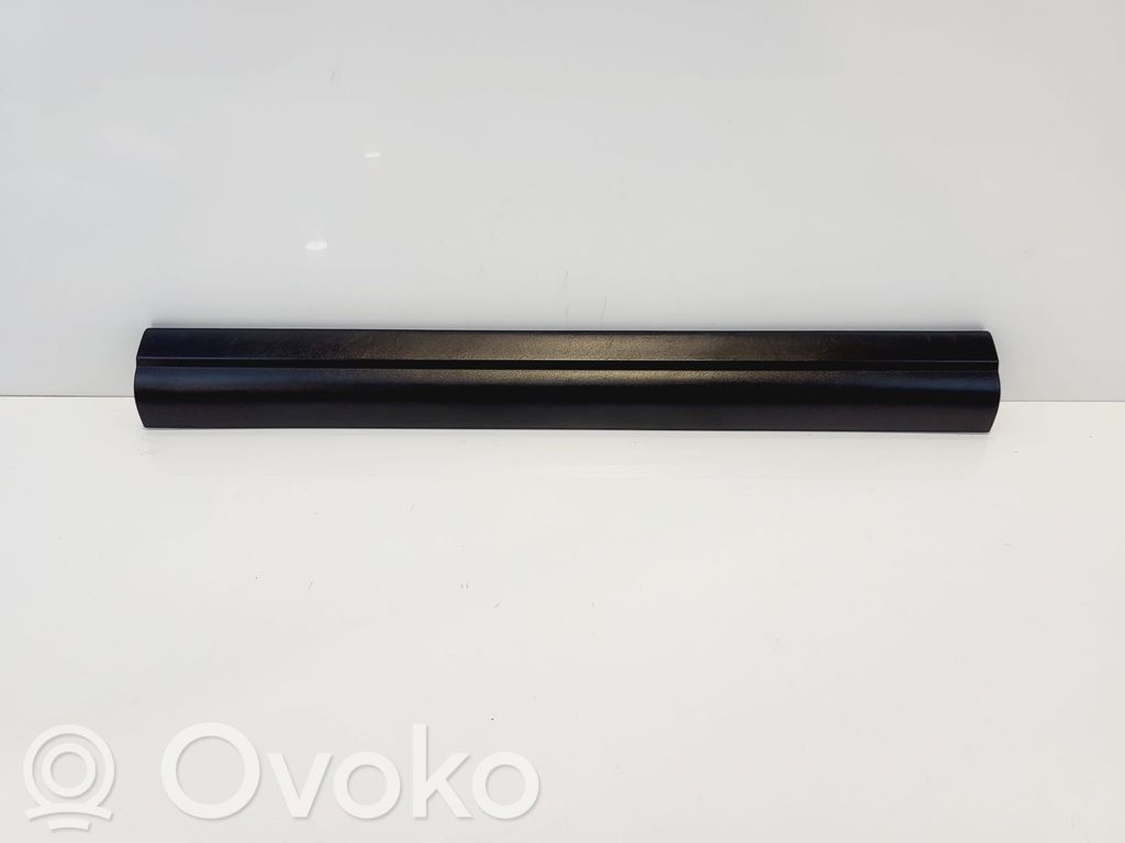BMW 5 E60 E61 Garniture marche-pieds avant