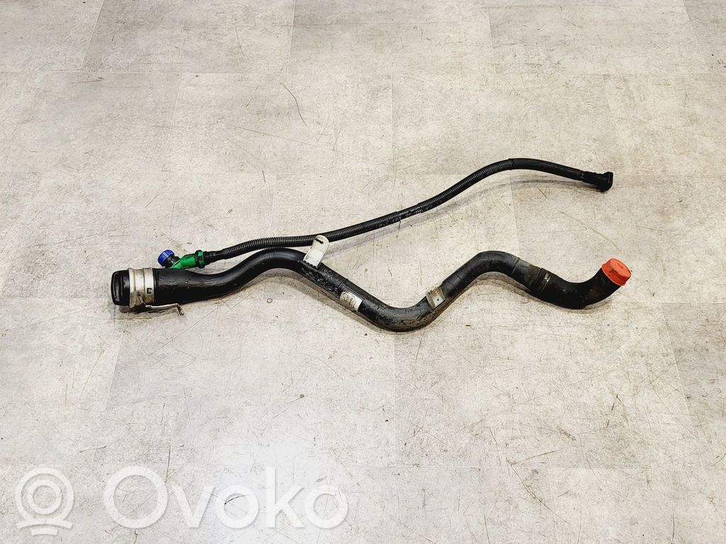 BMW 1 E81 E87 Einfüllstutzen Kraftstofftank 