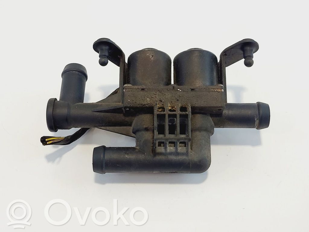 BMW 5 F10 F11 Supapă control încălzitor lichid răcire 
