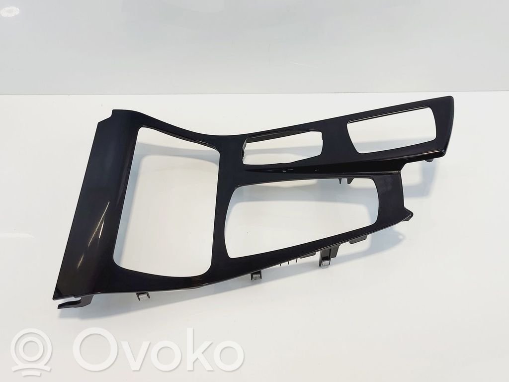 BMW 5 F10 F11 Tunel środkowy 
