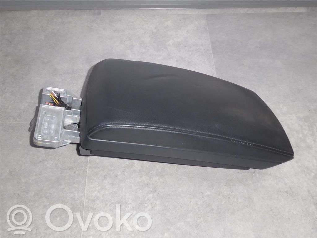 BMW X3 E83 Armrest 