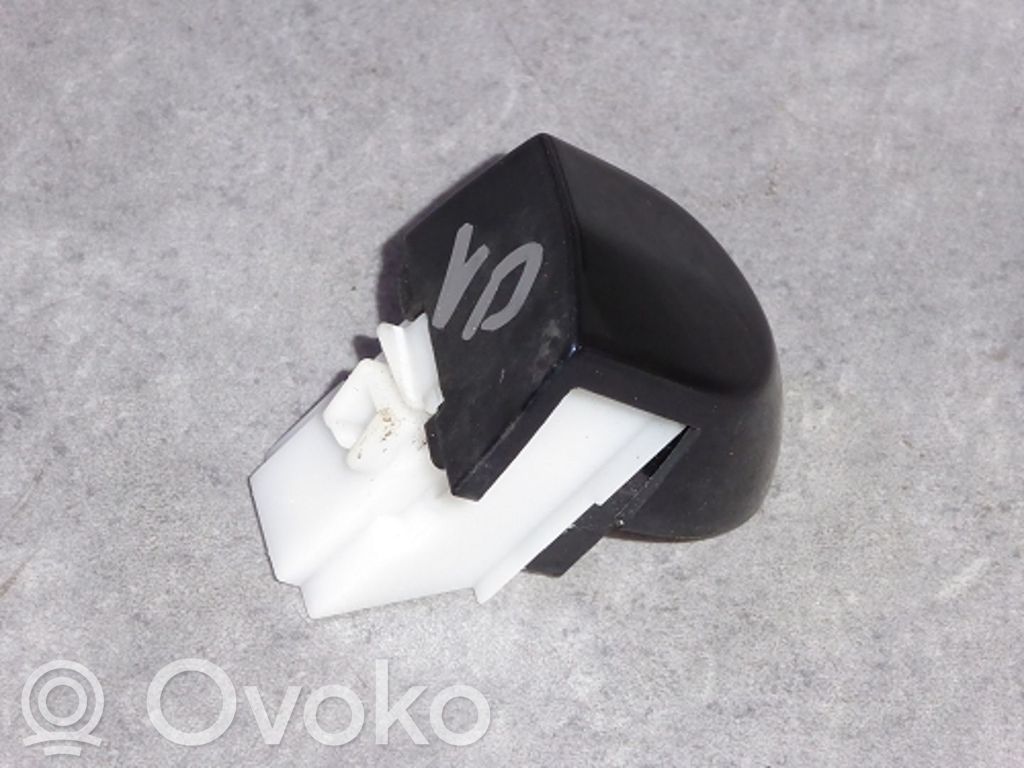 Etuoven suojatulppa   51217161409,51217161409