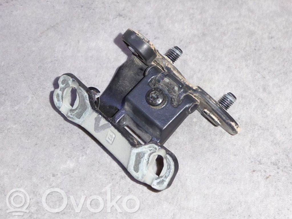 BMW 1 E81 E87 Tailgate/trunk/boot hinge 