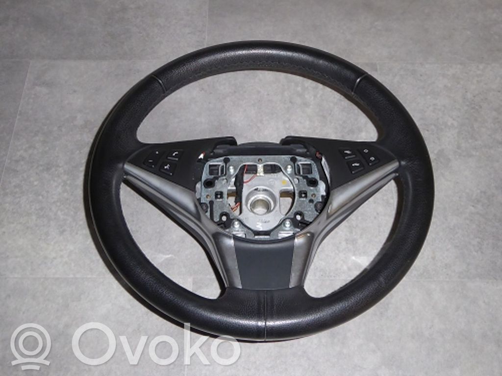 BMW 5 E60 E61 Vairo oro pagalvė 