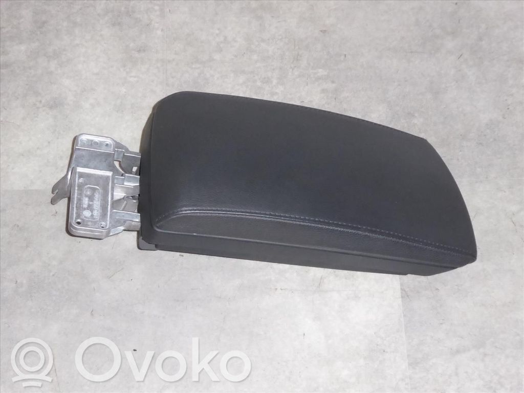 BMW X3 E83 Armrest 