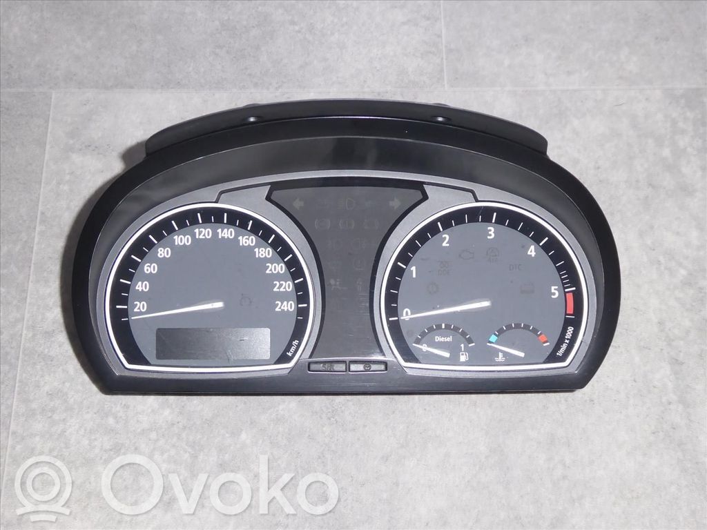 BMW X3 E83 Tachometer 