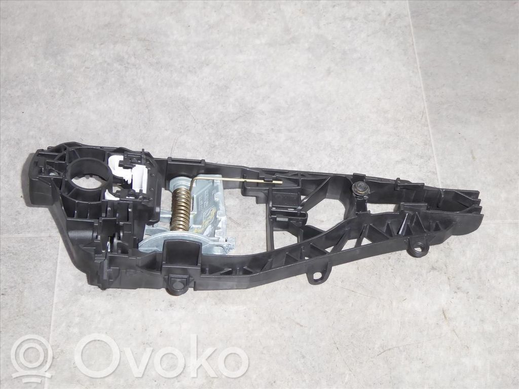 BMW 2 F46 Mâner/suport exterior ușă spate 