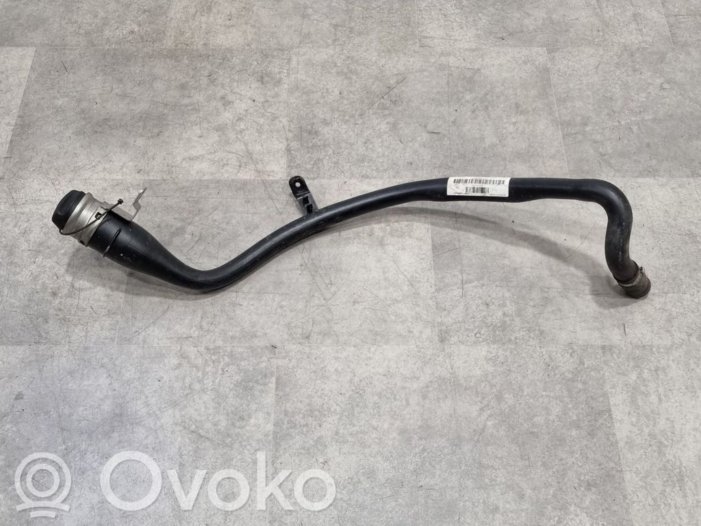 BMW 5 F10 F11 Tuyau de remplissage de réservoir de carburant 