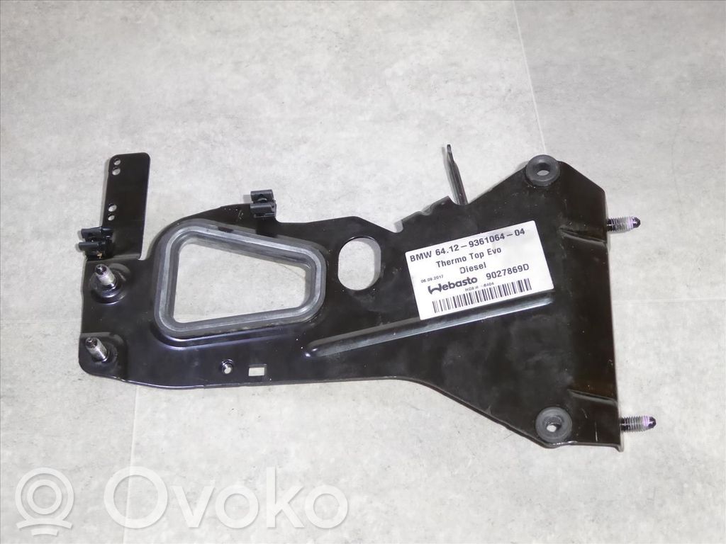 BMW 5 G30 G31 G38 Uchwyt / Mocowanie Webasto 