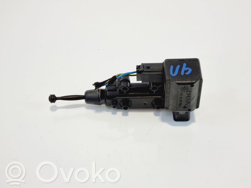 BMW 3 E46 Takaoven ikkunan nostin moottorilla 